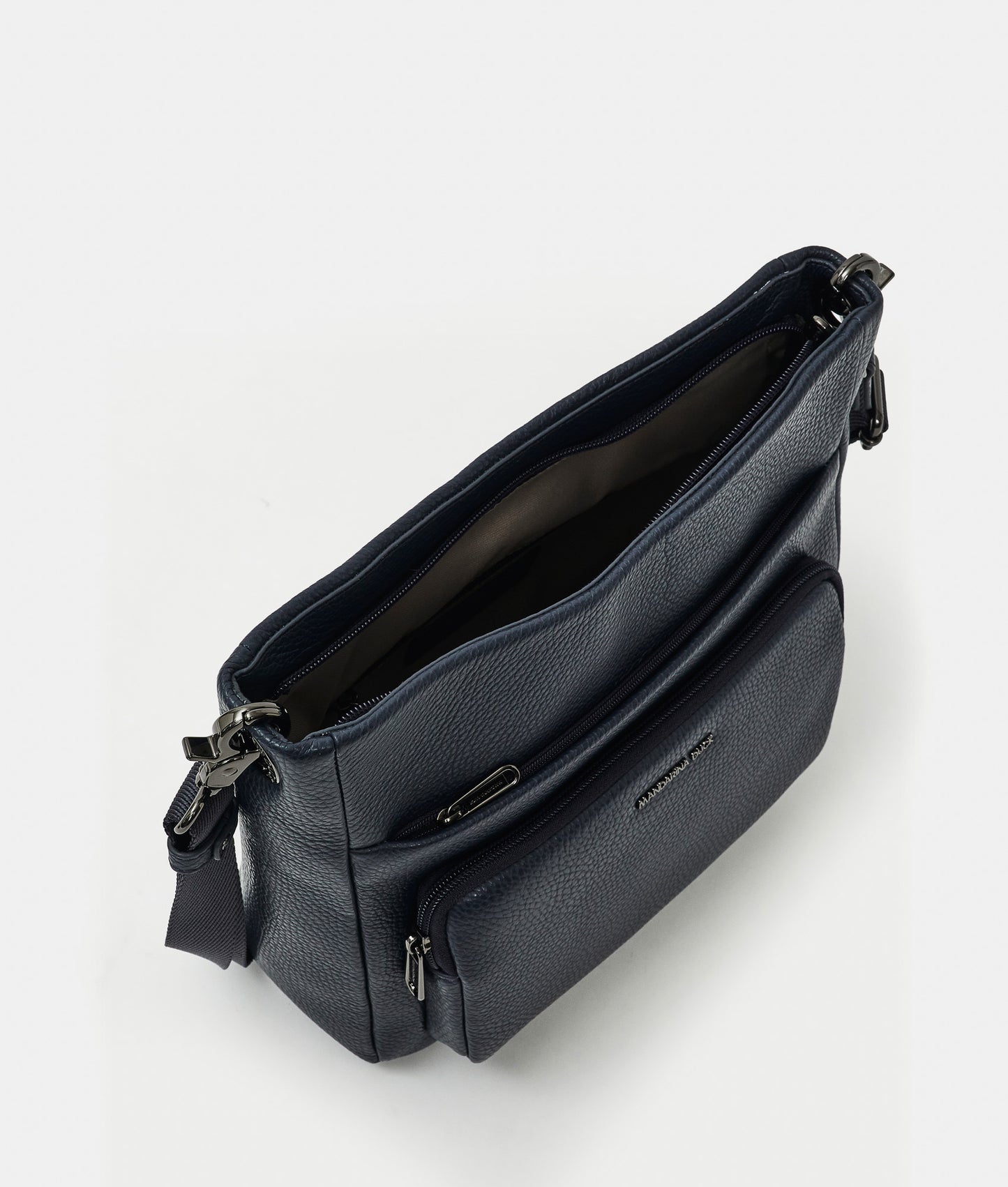 Mellow Leather Crossover