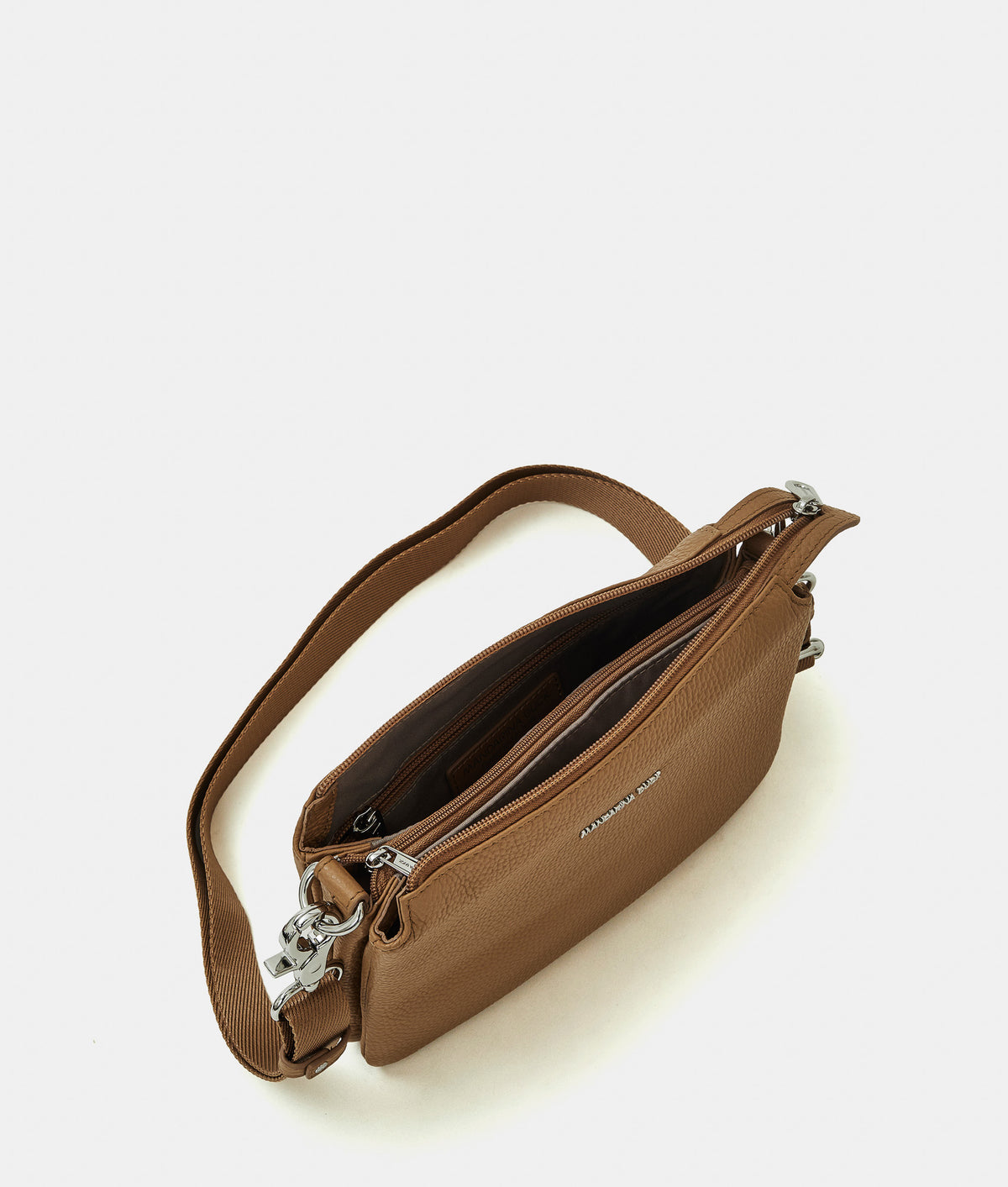 MELLOW LEATHER POCHETTE