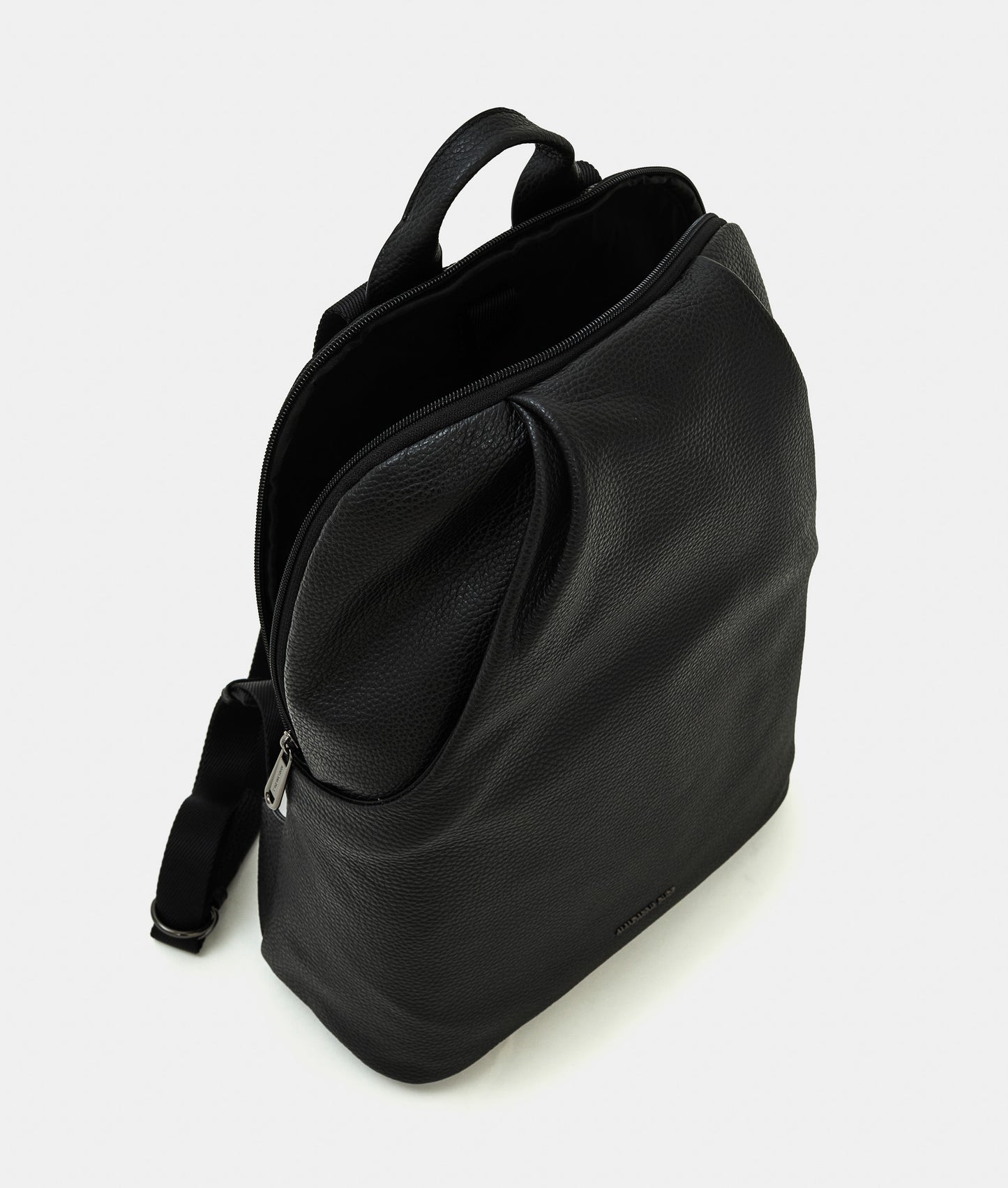 MELLOW LEATHER BACKPACK