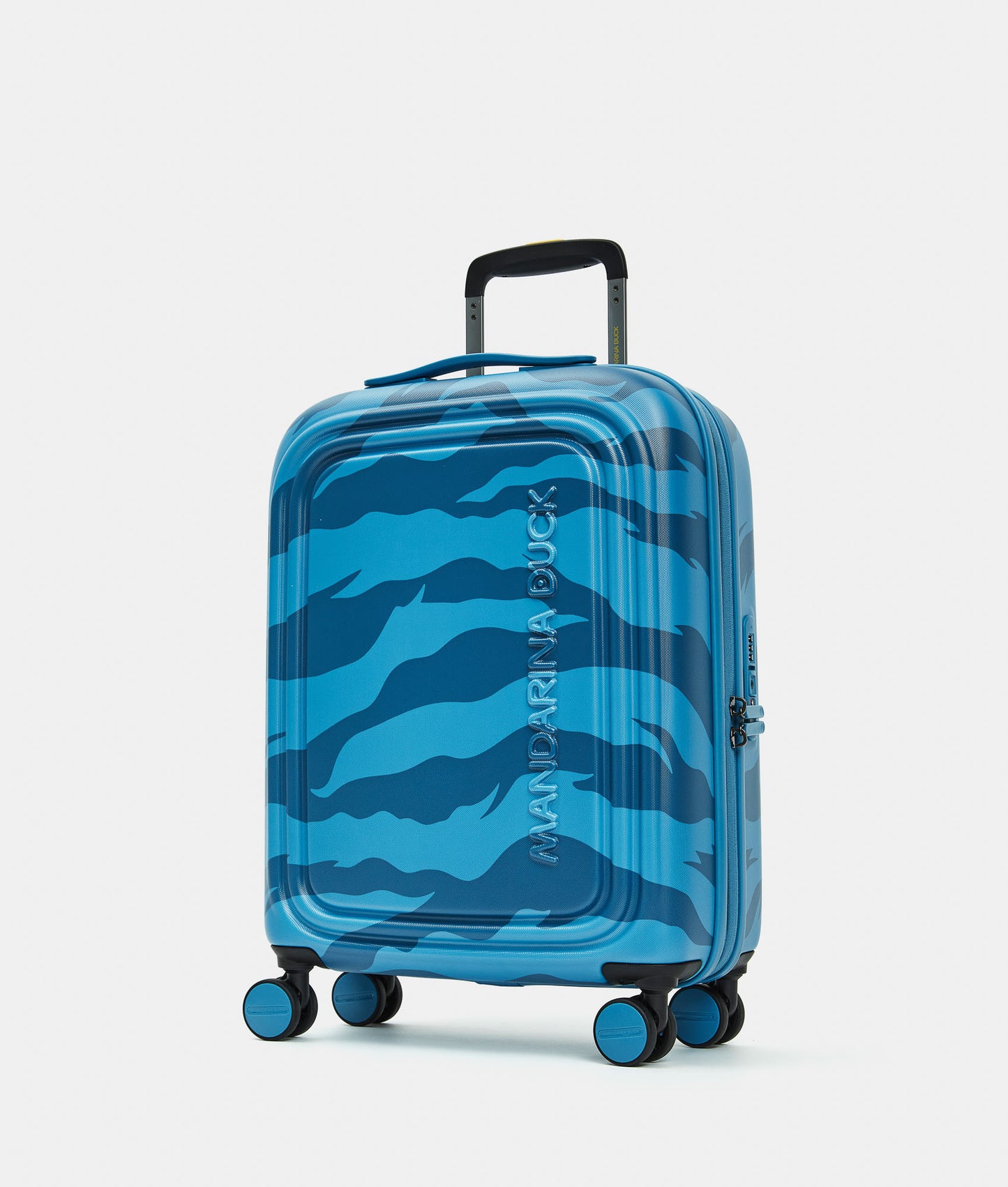 Logoduck+ x Sandokan Trolley Cabin Exp