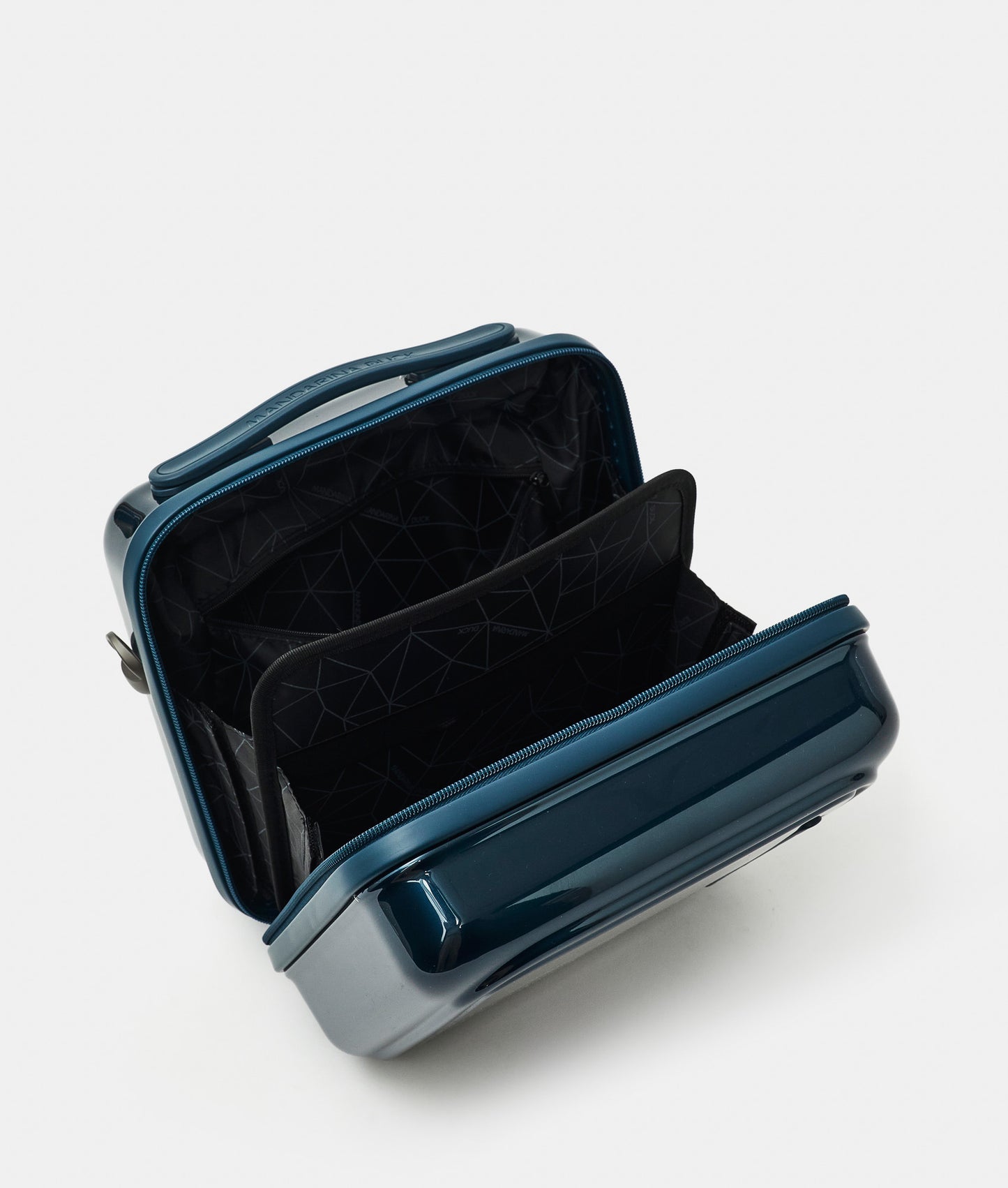 Logoduck + Metal Beauty Case
