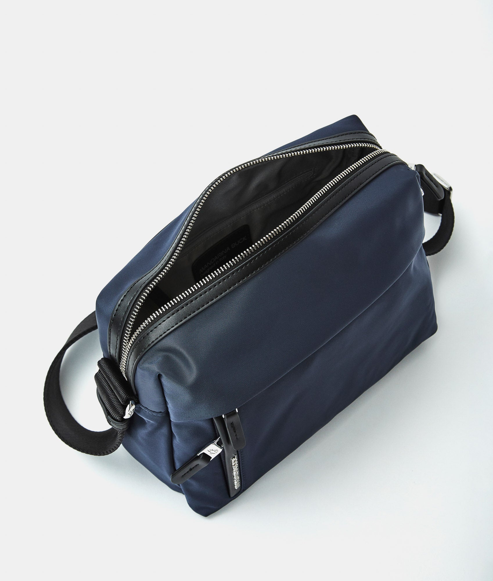 Hunter Crossover Parisian Night Mandarina Duck